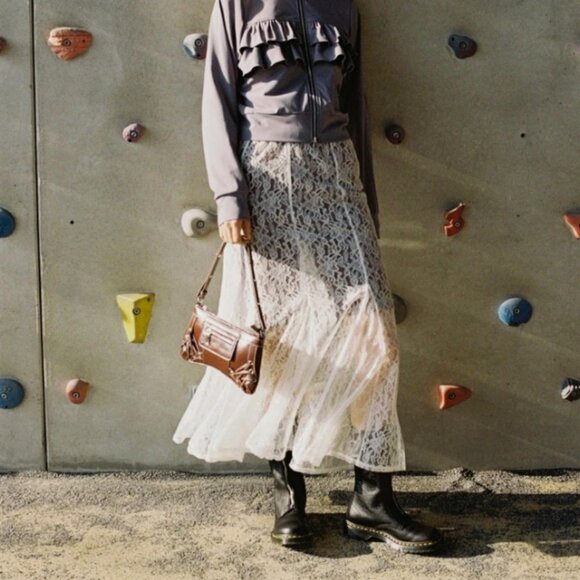 DR. MARTENS 1B99 FRONT ZIP MID CALF LEATHER BOOTS MSRP$270 Comfy & Stylish - Picture 10 of 16